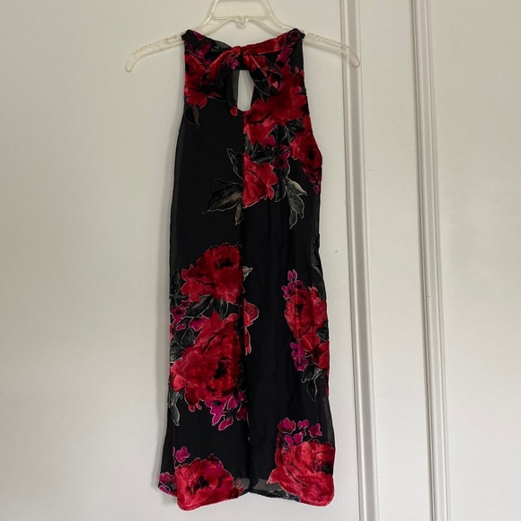 Black halter dress with red velvet appliqués - Picture 3 of 5